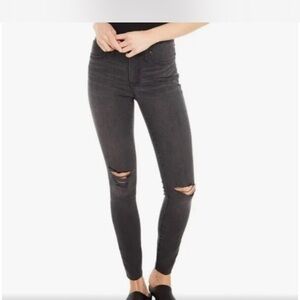 Madewell 9 in High Skinny Jeans with Distressing in Black - sz 25